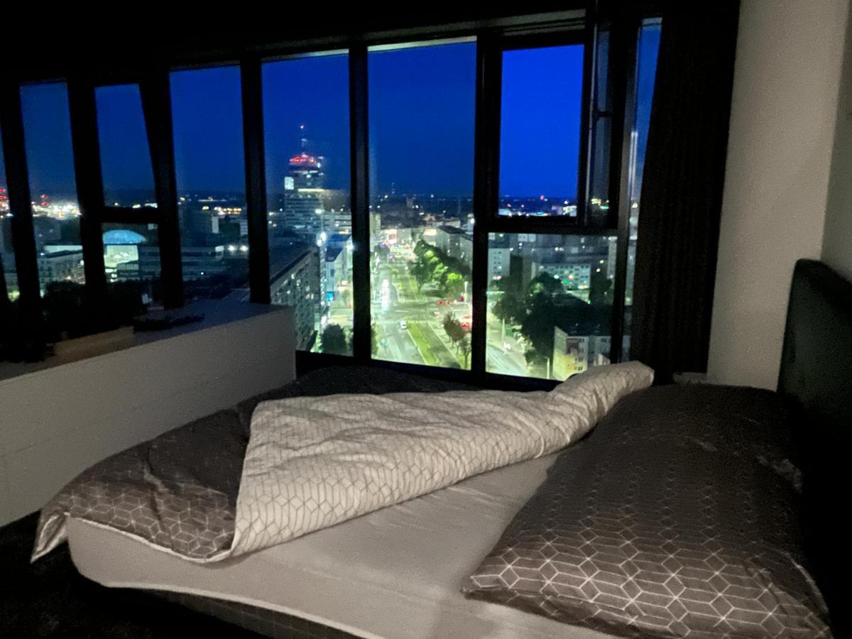 Hanza Tower - Luxurious Apartment 60M2 - 15Th Floor City View Stettino Esterno foto